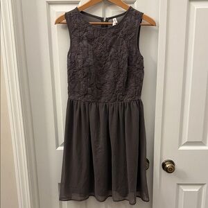 Xhilaration Women's Gray Floral Blouson Dress
